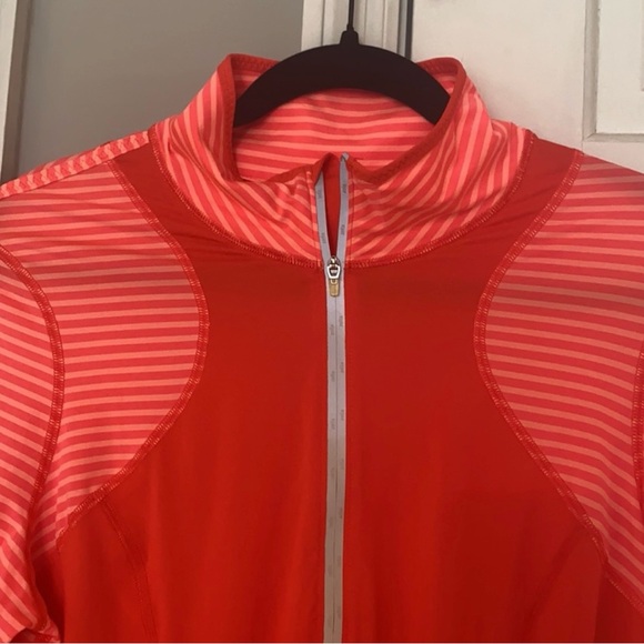 LIKE NEW Zella Half Zip Lightweight Athletic Pullover Top With Thumb Holes - Picture 4 of 12